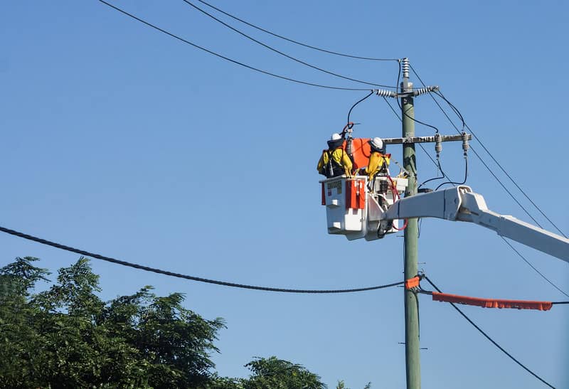 10 of the Most Common Utility Contracting Challenges-- and How Doss and Horky Tackles Them 1 Utility Contracting Challenges